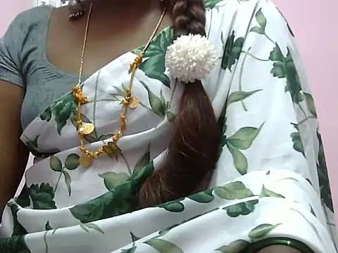 Snapshot of Hot_akshara chatting on 02-02-26, 12:26 Hot akshara online show from 02-02-26, 12:26