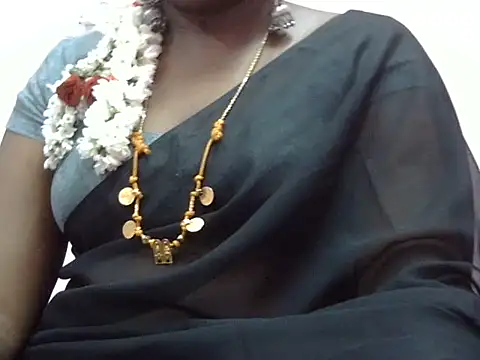 Snapshot of Hot_akshara chatting on 02-08-26, 04:10 Hot akshara online show from 02-08-26, 04:10