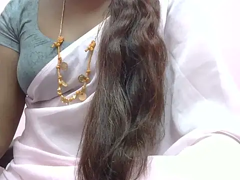 Snapshot of Hot_akshara chatting on 02-10-26, 02:21 Hot akshara online show from 02-10-26, 02:21