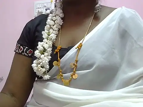 Snapshot of Hot_akshara chatting on 02-23-26, 05:54 Hot akshara online show from 02-23-26, 05:54