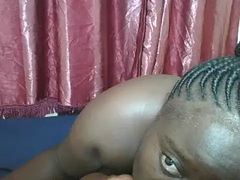 Snapshot of Hotwife8 chatting on 12-14-24, 06:35 Hotwife8 online show from 12-14-24, 06:35
