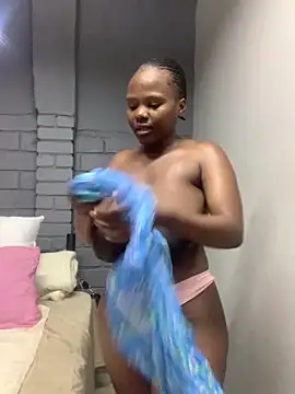 Snapshot of SexyAngeliqua chatting on 03-09-26, 05:00 SexyAngeliqua online show from 03-09-26, 05:00