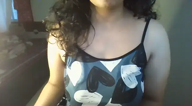 Snapshot of MakeMeCumAhh chatting on 03-20-25, 12:53 MakeMeCumAhh online show from 03-20-25, 12:53