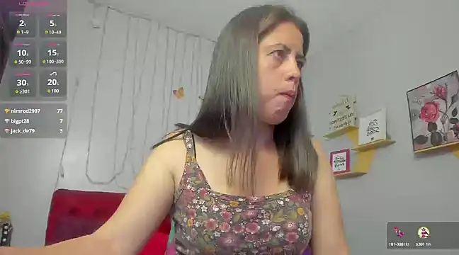 Snapshot of kathina_giraldo chatting on 12-16-24, 03:54 kathina giraldo online show from 12-16-24, 03:54