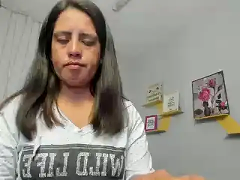 Snapshot of kathina_giraldo chatting on 01-30-25, 07:37 kathina giraldo online show from 01-30-25, 07:37