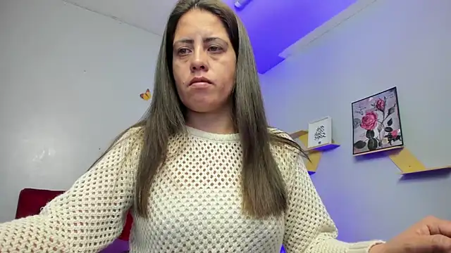 kathina giraldo online show from 11-22-25, 06:40