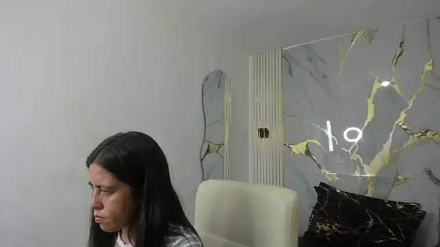kathina giraldo online show from 04-07-26, 12:49