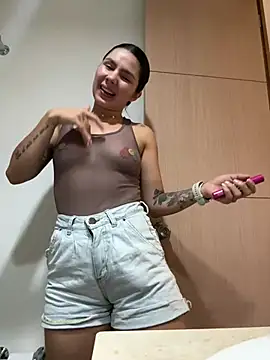 Snapshot of SofiaG_ chatting on 12-09-24, 03:00 SofiaG online show from 12-09-24, 03:00