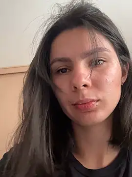Snapshot of SofiaG_ chatting on 12-23-24, 02:28 SofiaG online show from 12-23-24, 02:28