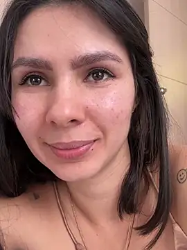 Snapshot of SofiaG_ chatting on 01-17-25, 05:19 SofiaG online show from 01-17-25, 05:19