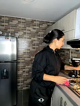 Snapshot of SofiaG_ chatting on 09-11-25, 10:54 SofiaG online show from 09-11-25, 10:54