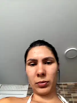 Snapshot of SofiaG_ chatting on 10-05-25, 04:38 SofiaG online show from 10-05-25, 04:38
