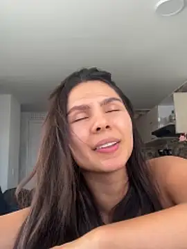 Snapshot of SofiaG_ chatting on 10-13-25, 09:15 SofiaG online show from 10-13-25, 09:15
