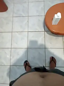 Snapshot of lele9457 chatting on 02-10-25, 02:19 lele9457 online show from 02-10-25, 02:19