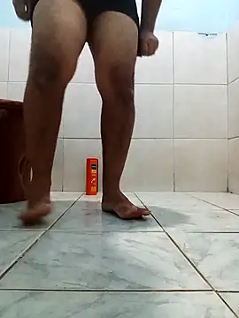 Snapshot of lele9457 chatting on 02-10-25, 08:00 lele9457 online show from 02-10-25, 08:00