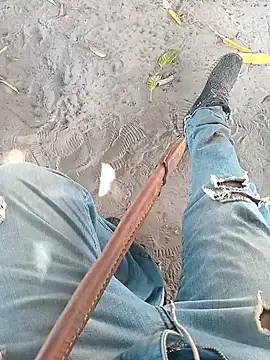 Snapshot of lele9457 chatting on 02-12-25, 03:05 lele9457 online show from 02-12-25, 03:05