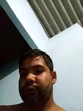 Snapshot of lele9457 chatting on 02-14-25, 11:09 lele9457 online show from 02-14-25, 11:09