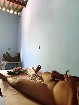 Snapshot of lele9457 chatting on 03-07-25, 02:12 lele9457 online show from 03-07-25, 02:12