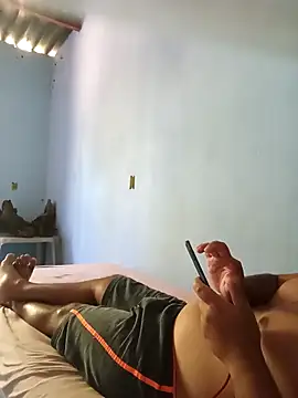 Snapshot of lele9457 chatting on 03-08-25, 01:57 lele9457 online show from 03-08-25, 01:57