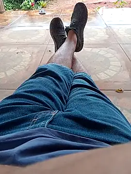 Snapshot of lele9457 chatting on 03-22-25, 05:31 lele9457 online show from 03-22-25, 05:31