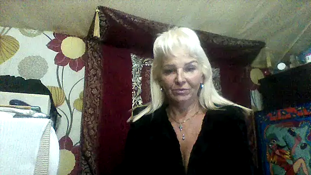 Snapshot of CassandraSandra44 chatting on 10-31-25, 06:53 CassandraSandra44 online show from 10-31-25, 06:53
