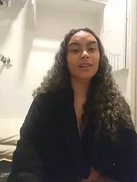 cinnaminnie online show from 06-26-26, 05:50