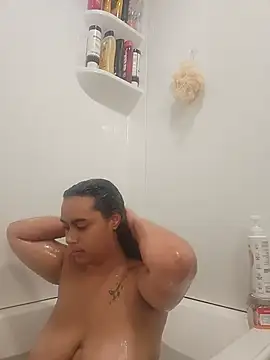 cinnaminnie online show from 07-30-26, 03:55