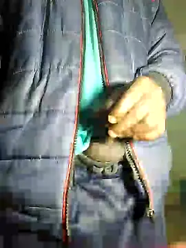 Snapshot of Hunter_boy9 chatting on 01-19-25, 10:49 Hunter boy9 online show from 01-19-25, 10:49