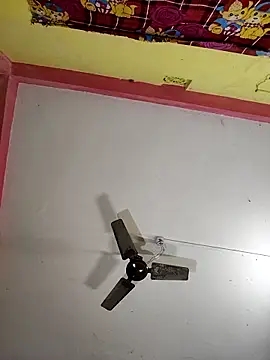 Snapshot of Hunter_boy9 chatting on 10-16-25, 11:50 Hunter boy9 online show from 10-16-25, 11:50