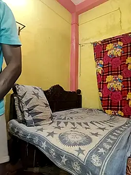 Snapshot of Hunter_boy9 chatting on 11-25-25, 11:38 Hunter boy9 online show from 11-25-25, 11:38