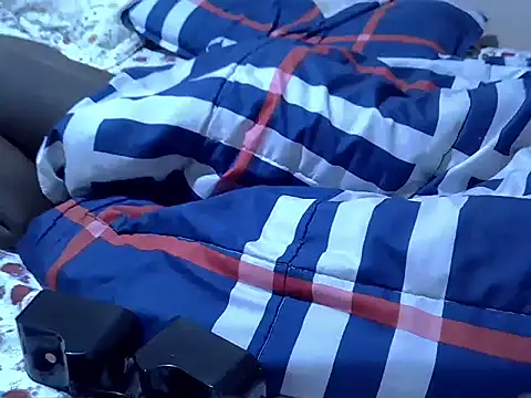 Just Karu online show from 04-21-26, 03:13