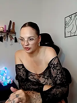 Jujuicy 97 online show from 09-11-25, 04:18