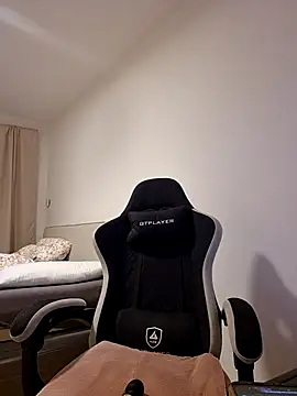 Jujuicy 97 online show from 02-17-26, 06:47