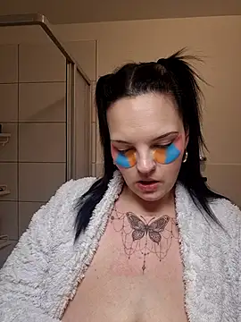 Jujuicy 97 online show from 03-07-26, 06:32