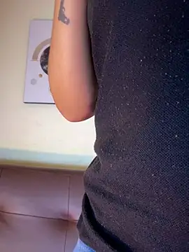 MaverickGray online show from 04-25-26, 01:03