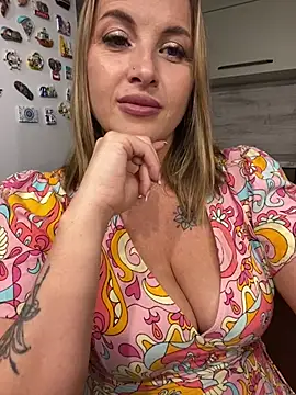 Cute Hot Alice online show from 06-09-26, 09:26