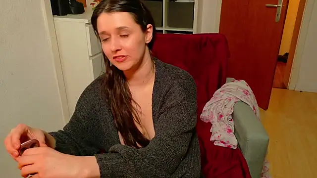 Snapshot of jenna-sxy19 chatting on 02-09-25, 10:21 jenna-sxy19 online show from 02-09-25, 10:21