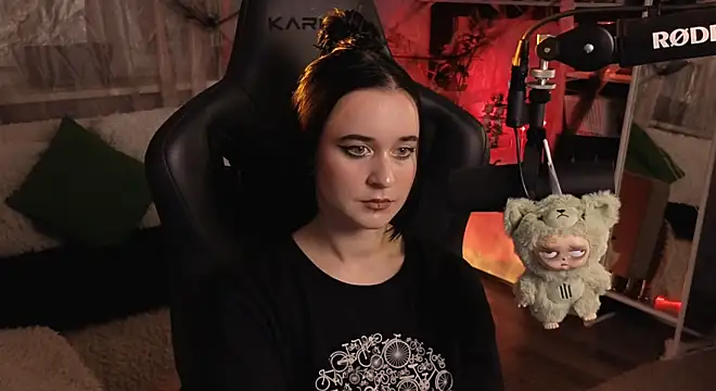 KiraLiLime online show from 11-02-25, 05:59