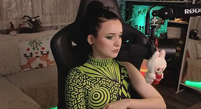 KiraLiLime online show from 01-05-26, 07:17