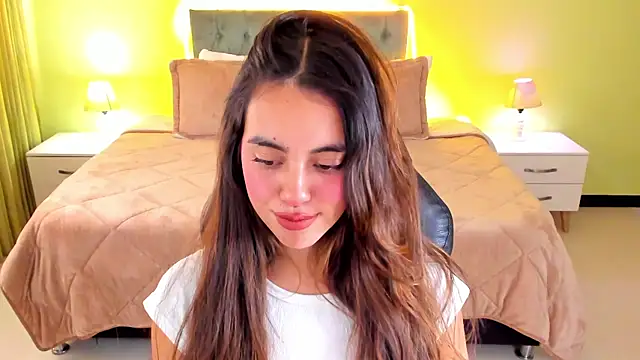 Snapshot of _Charlotte_evans_1 chatting on 09-17-25, 07:37 Charlotte evans 1 online show from 09-17-25, 07:37