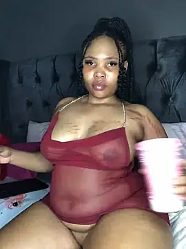Snapshot of Anaelle24 chatting on 02-25-25, 03:20 Anaelle24 online show from 02-25-25, 03:20
