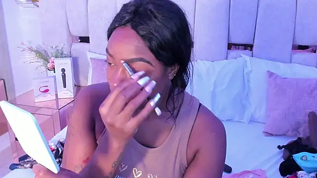 mia schwarz online show from 12-18-24, 10:13