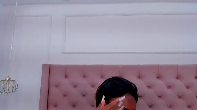 mia schwarz online show from 09-11-25, 04:51