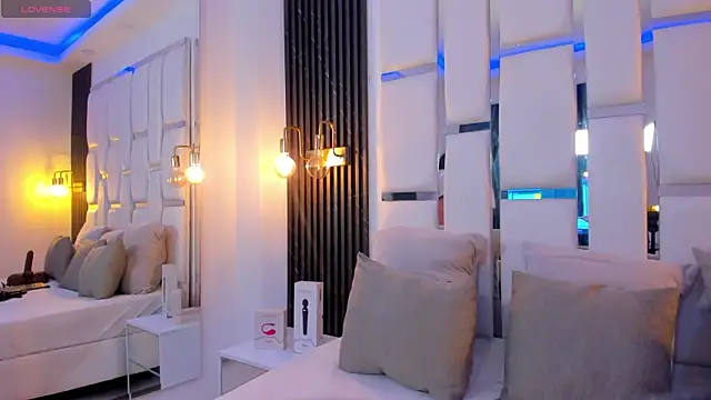 mia schwarz online show from 10-03-25, 10:29