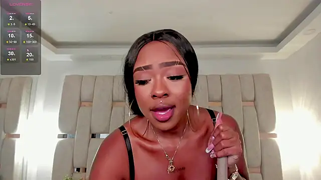 Snapshot of mia_schwarz chatting on 02-03-26, 02:53 mia schwarz online show from 02-03-26, 02:53