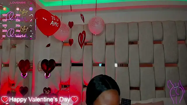 Snapshot of mia_schwarz chatting on 02-15-26, 02:03 mia schwarz online show from 02-15-26, 02:03