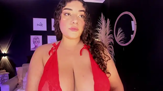 Snapshot of Keisha_west chatting on 10-05-25, 04:00 Keisha west online show from 10-05-25, 04:00