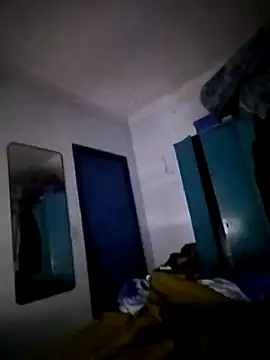 Xtrem3HARDxxx online show from 12-17-24, 02:44