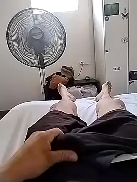 Xtrem3HARDxxx online show from 12-20-24, 06:13