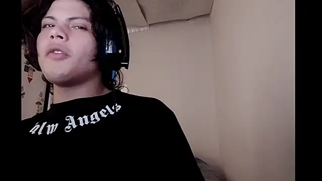 Xtrem3HARDxxx online show from 11-18-25, 03:45